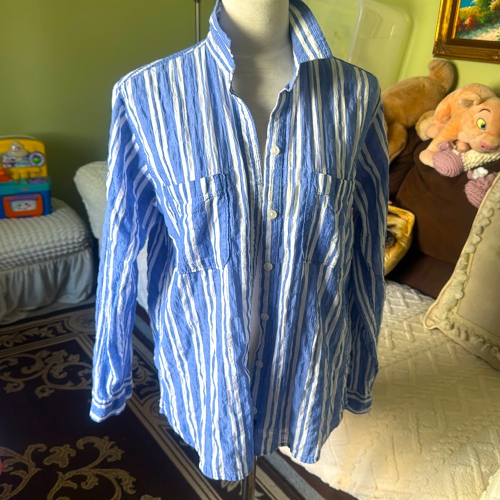 Abercrombie & Finch strip shirt Size M